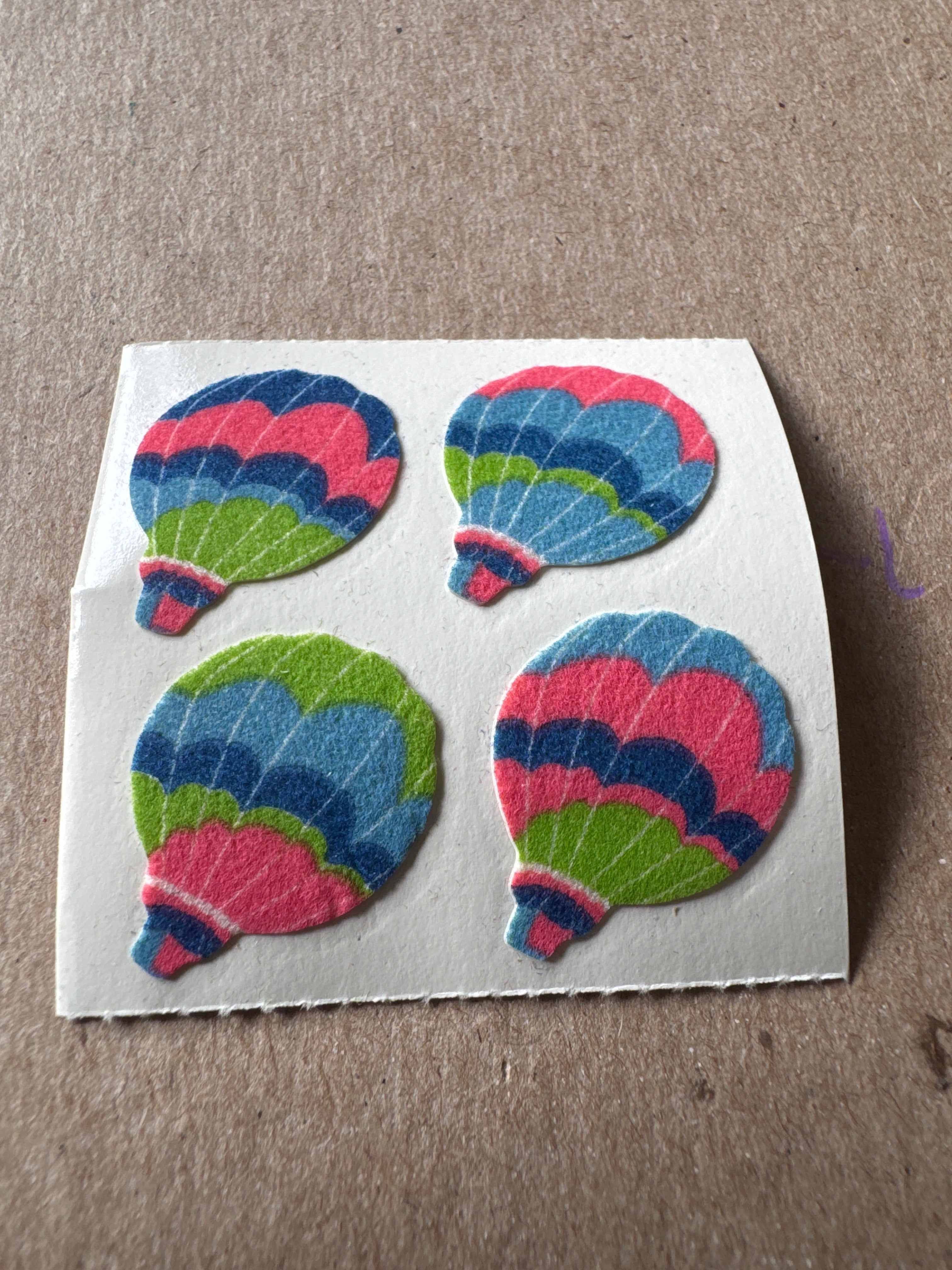Fuzzy Hot Air Balloon (Great 7 Vintage)