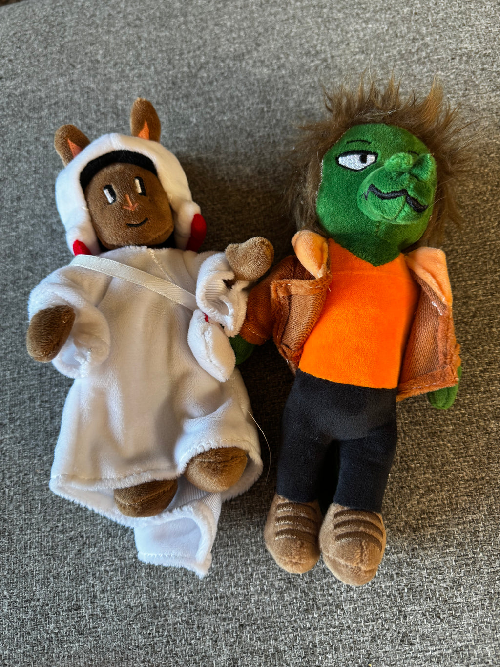 Devereaux 8" Plushie