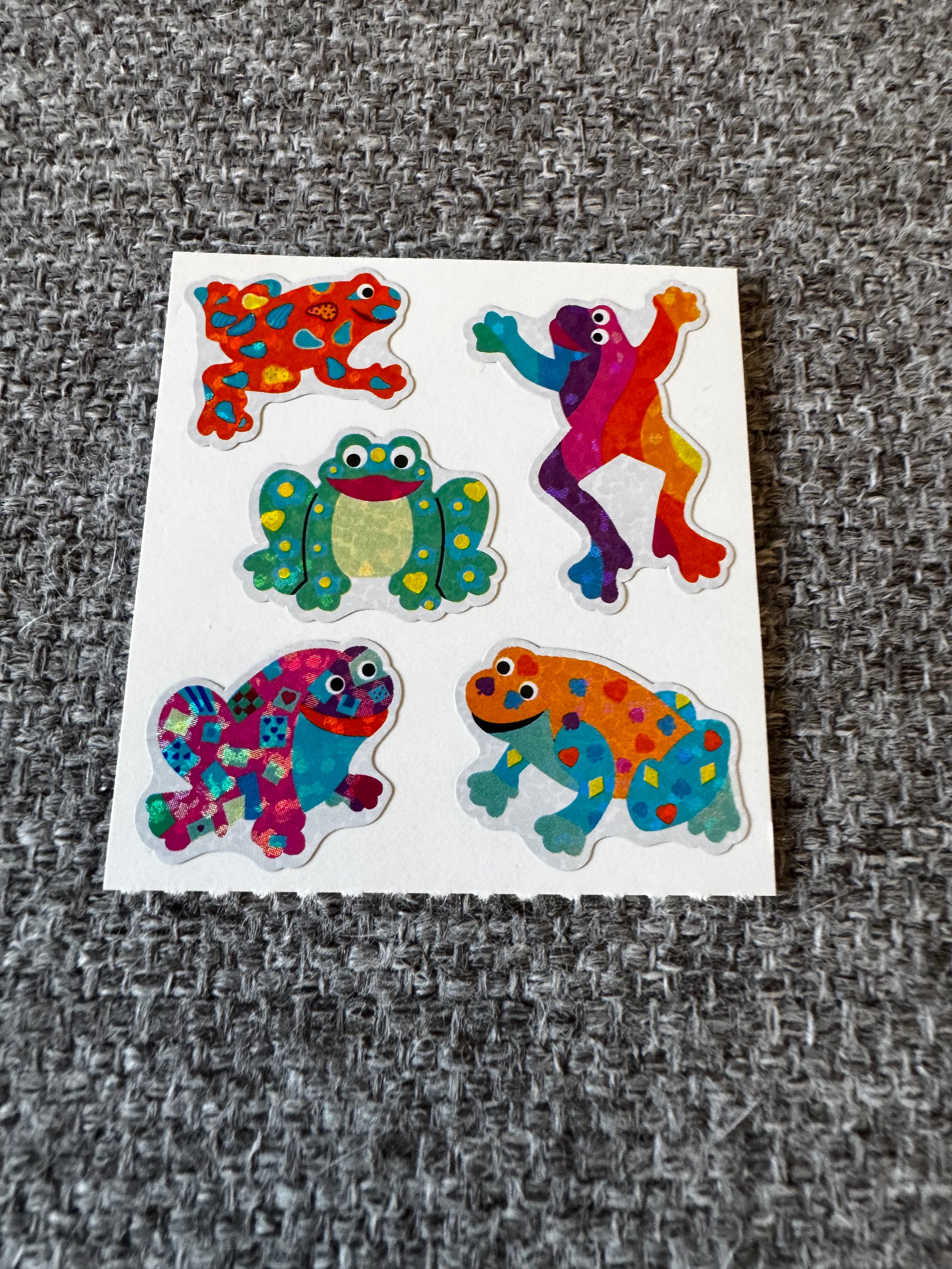 Prismatic Mod: Colorful Frogs (SANDYLION)